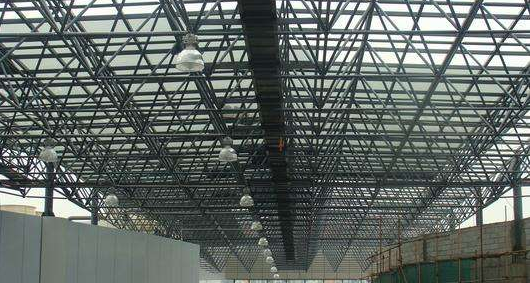 漳州听网架公司的名目师阐述其网架的季节个性